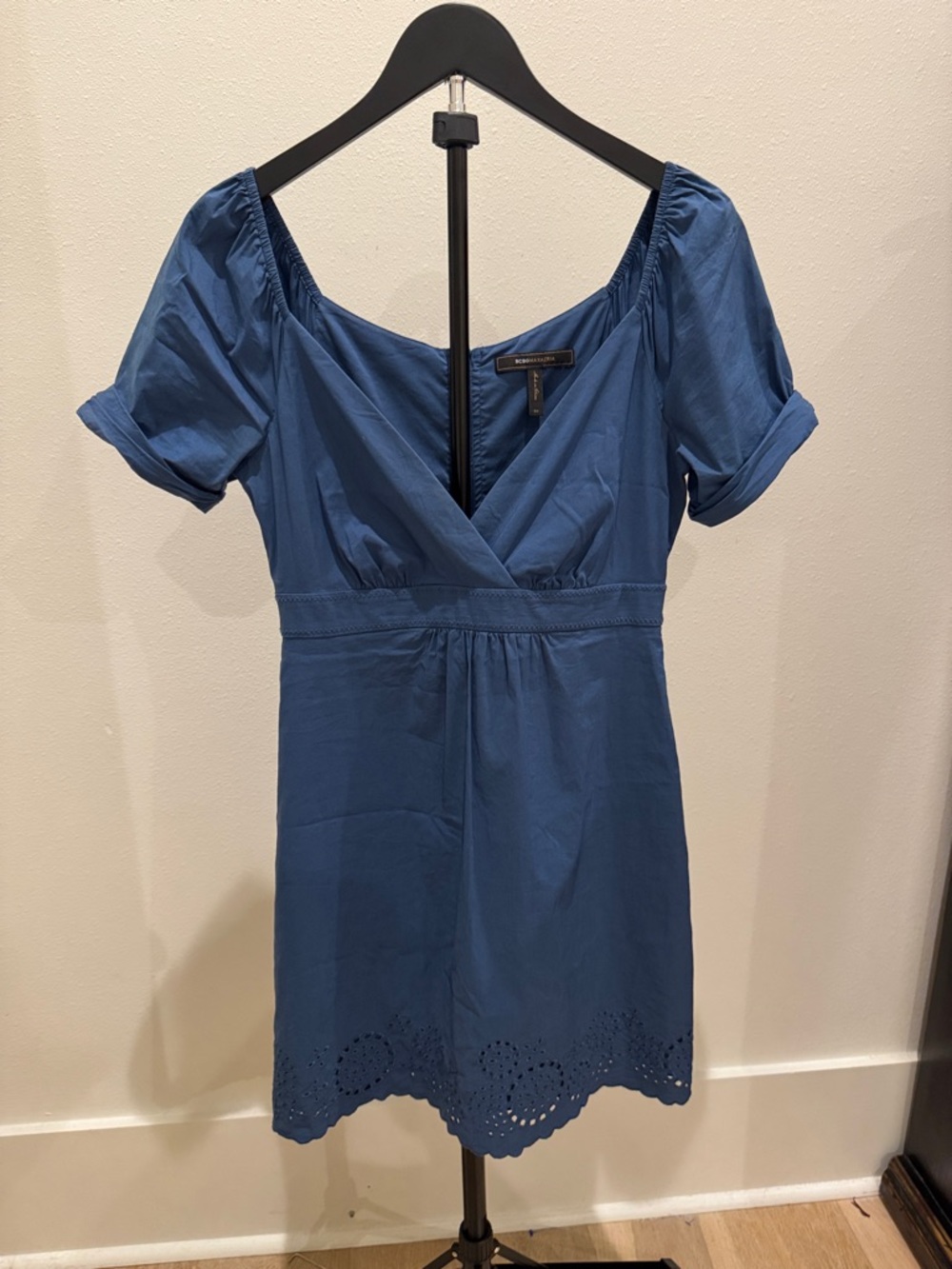BCBGMAXAZRIA Blue Short Sleeve Eyelet Hem Dress